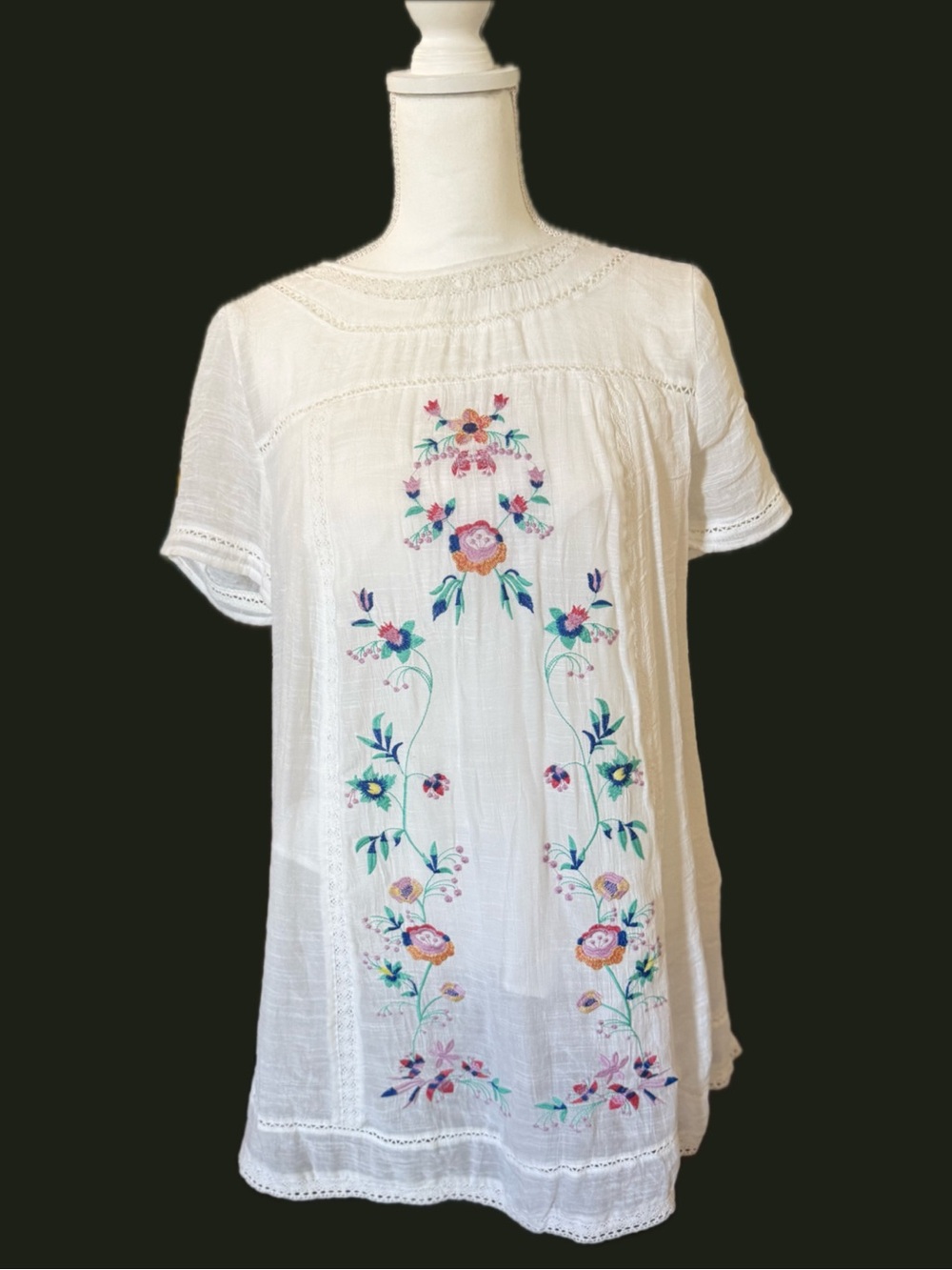 Umgee White Embroidered Floral Short Sleeve tunic dress size sm tunic dress NWT